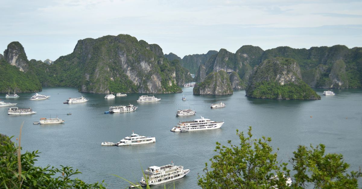 Tuần trăng mật ở Hạ Long: những địa điểm lãng mạn đáng trải nghiệm